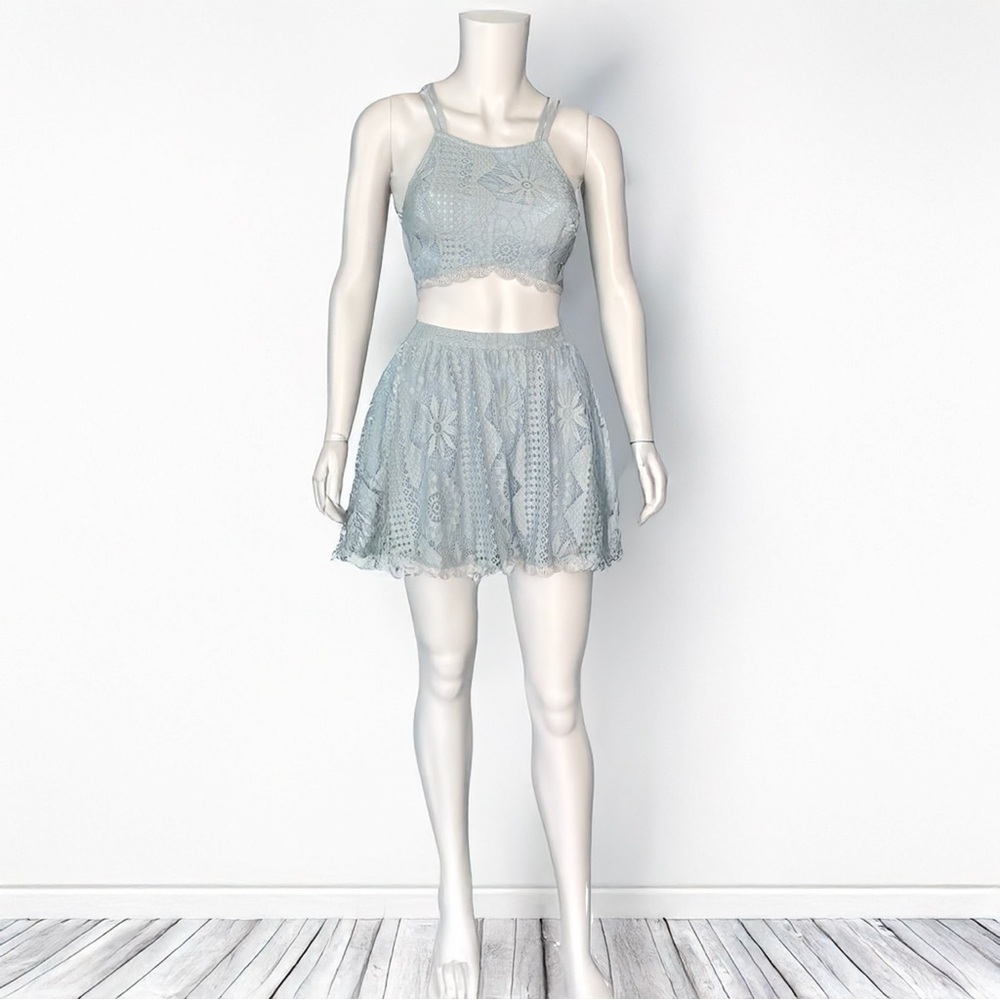 *Host pick* VINTAGE Free People Light Blue lace matching set size 2